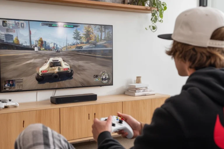 Gaming headset with Bluetooth